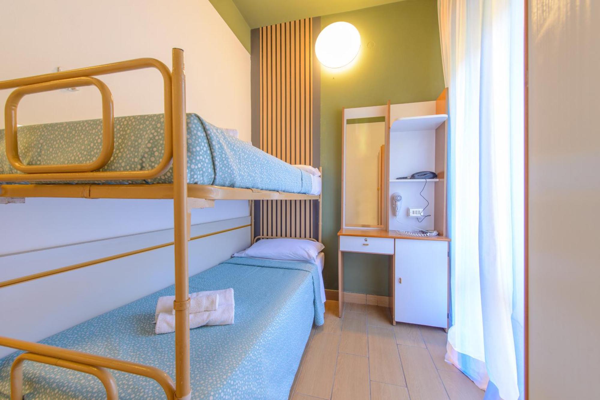 Hotel Colorado 3*